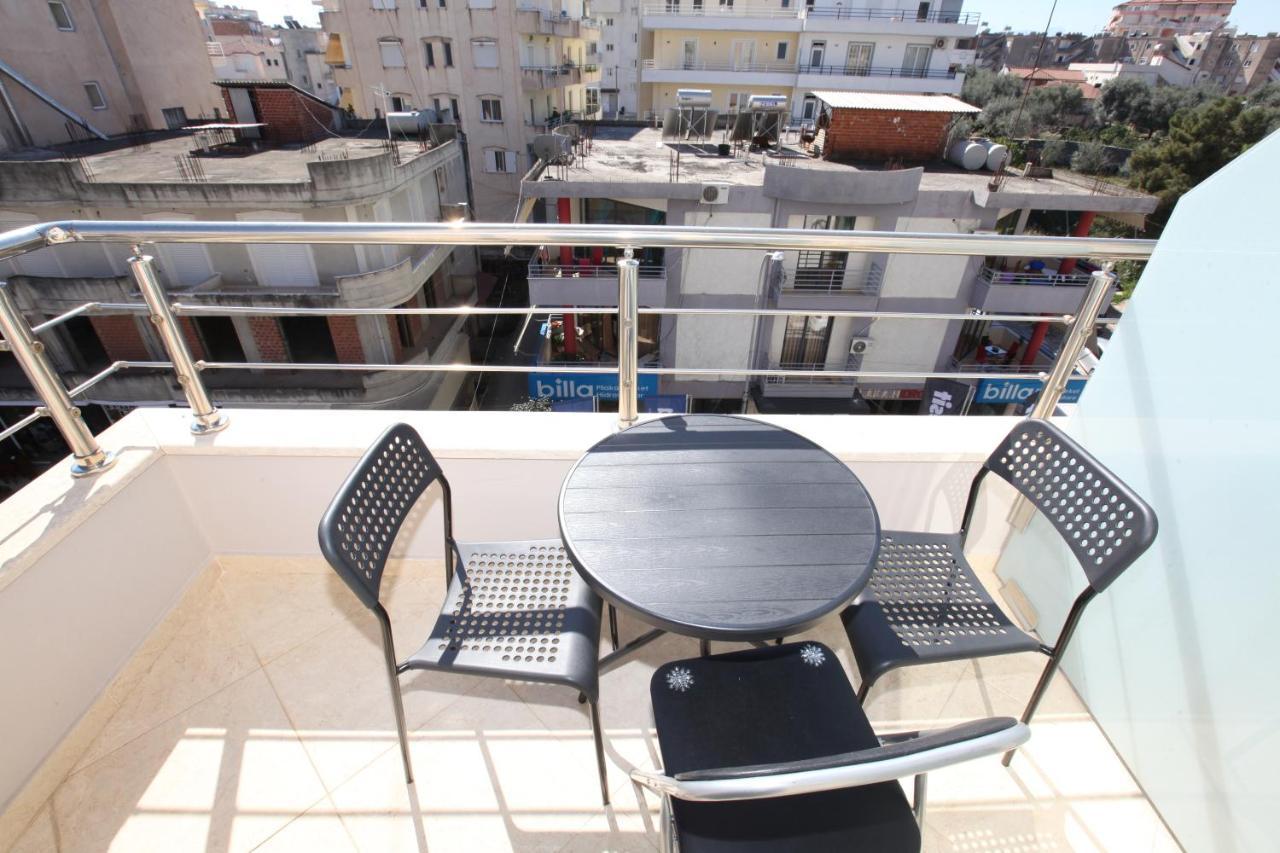 Nika Hotel Sarandë Eksteriør billede